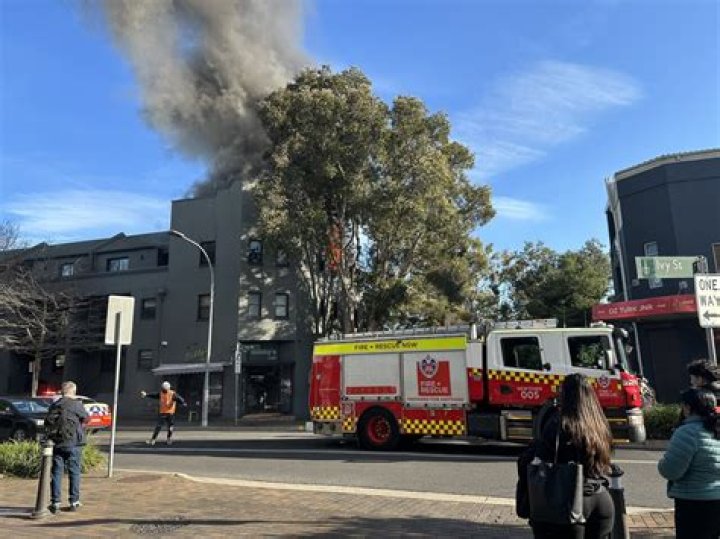 Sydney fire: Body found after large fire in Darlington, Redfern